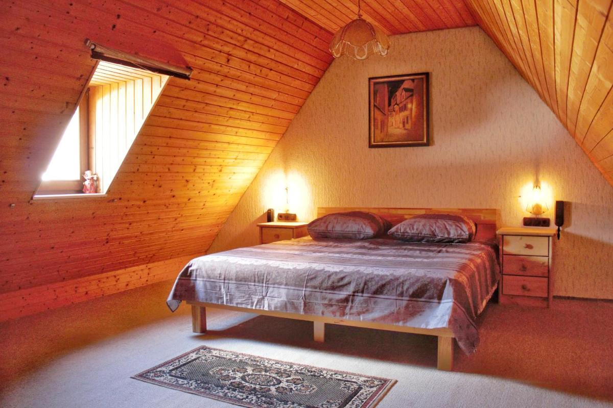 Charming house in Eppstein - Housity