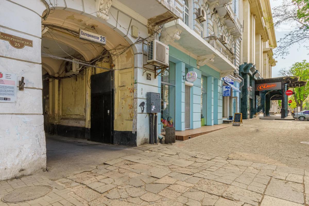 Suitetrails - Apartment near Deribasovskaya
