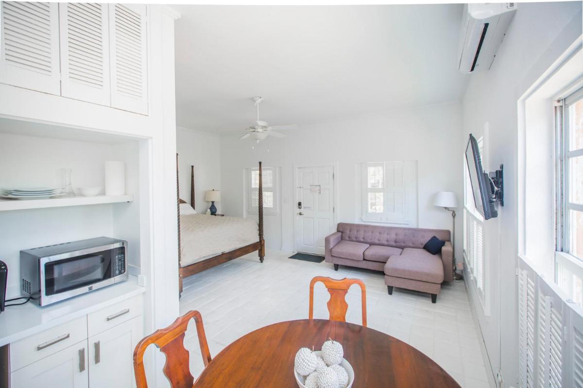Sugar Apple Bed and Breakfast - Housity