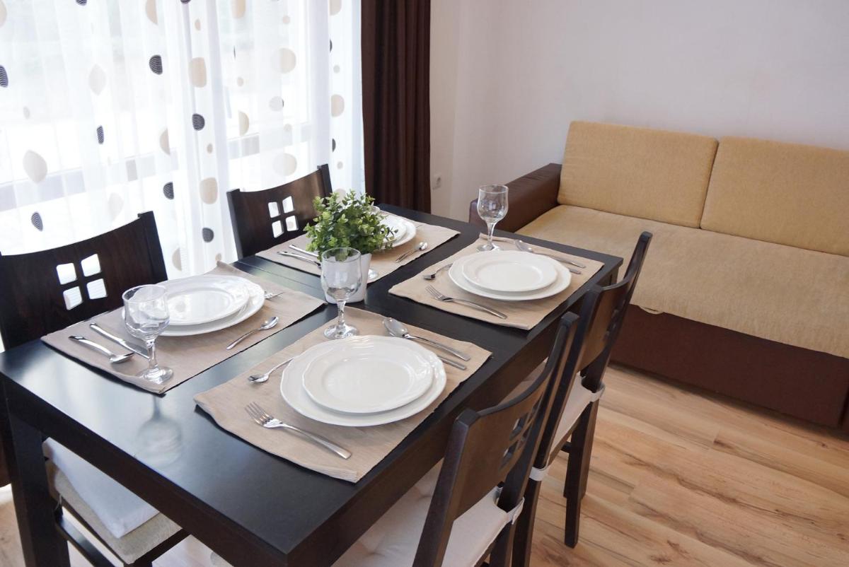 Apartcomplex in Sveti Vlas Viktorio 3 - Housity