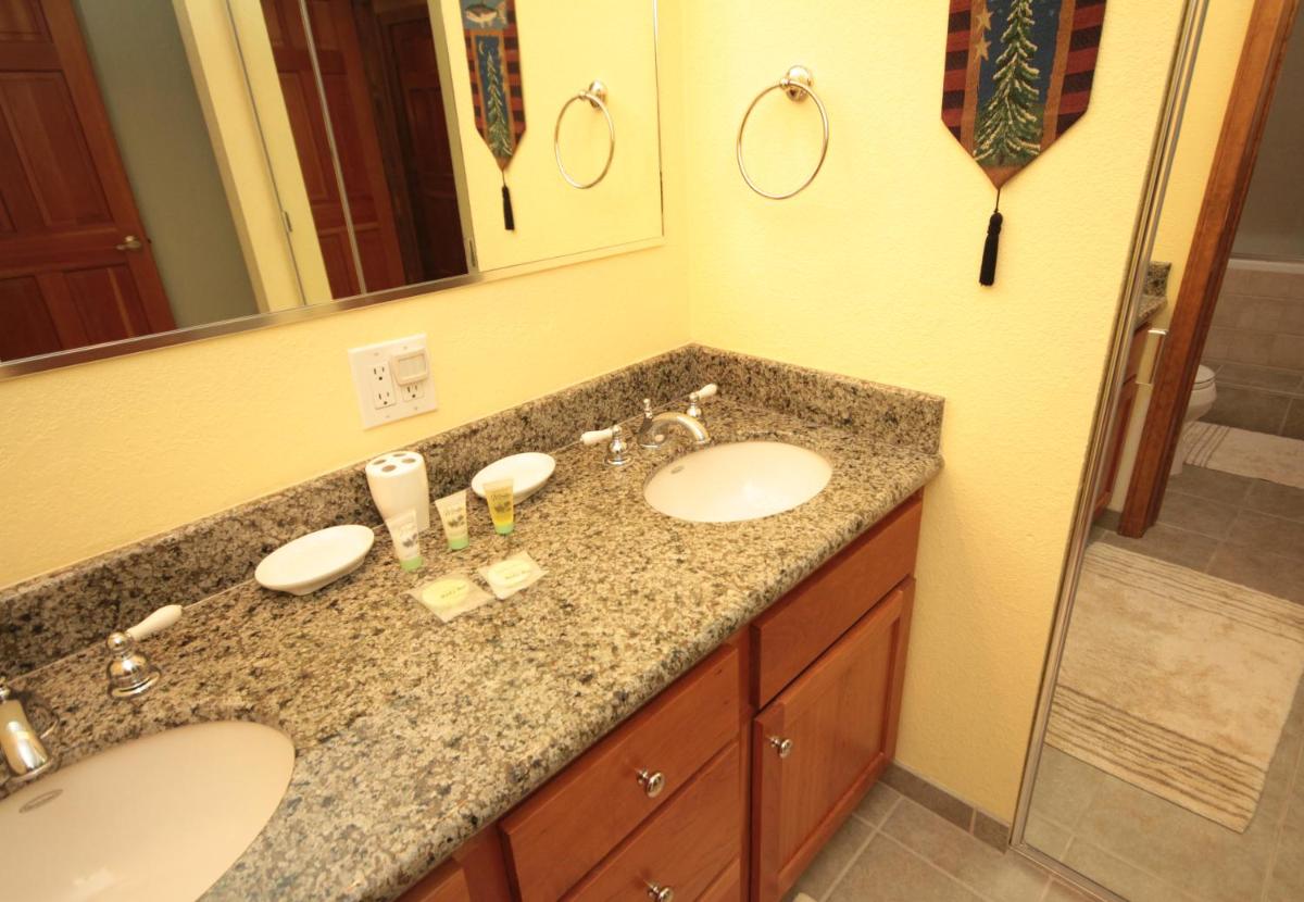 Mountainback #111 - Housity