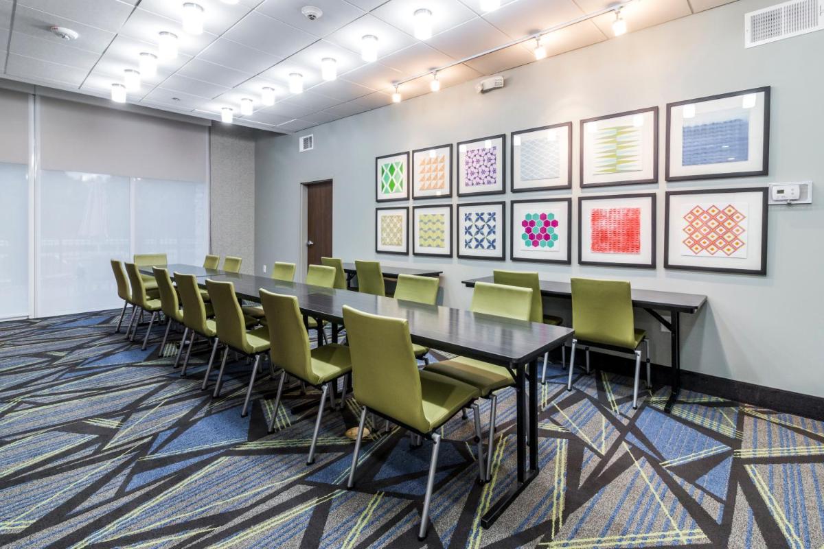 Holiday Inn Express - Villa Rica by IHG - Housity