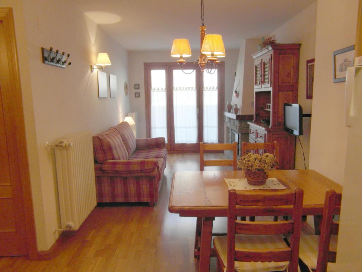 B25 - La Granja, Bajo con jardín - Villmor - Housity