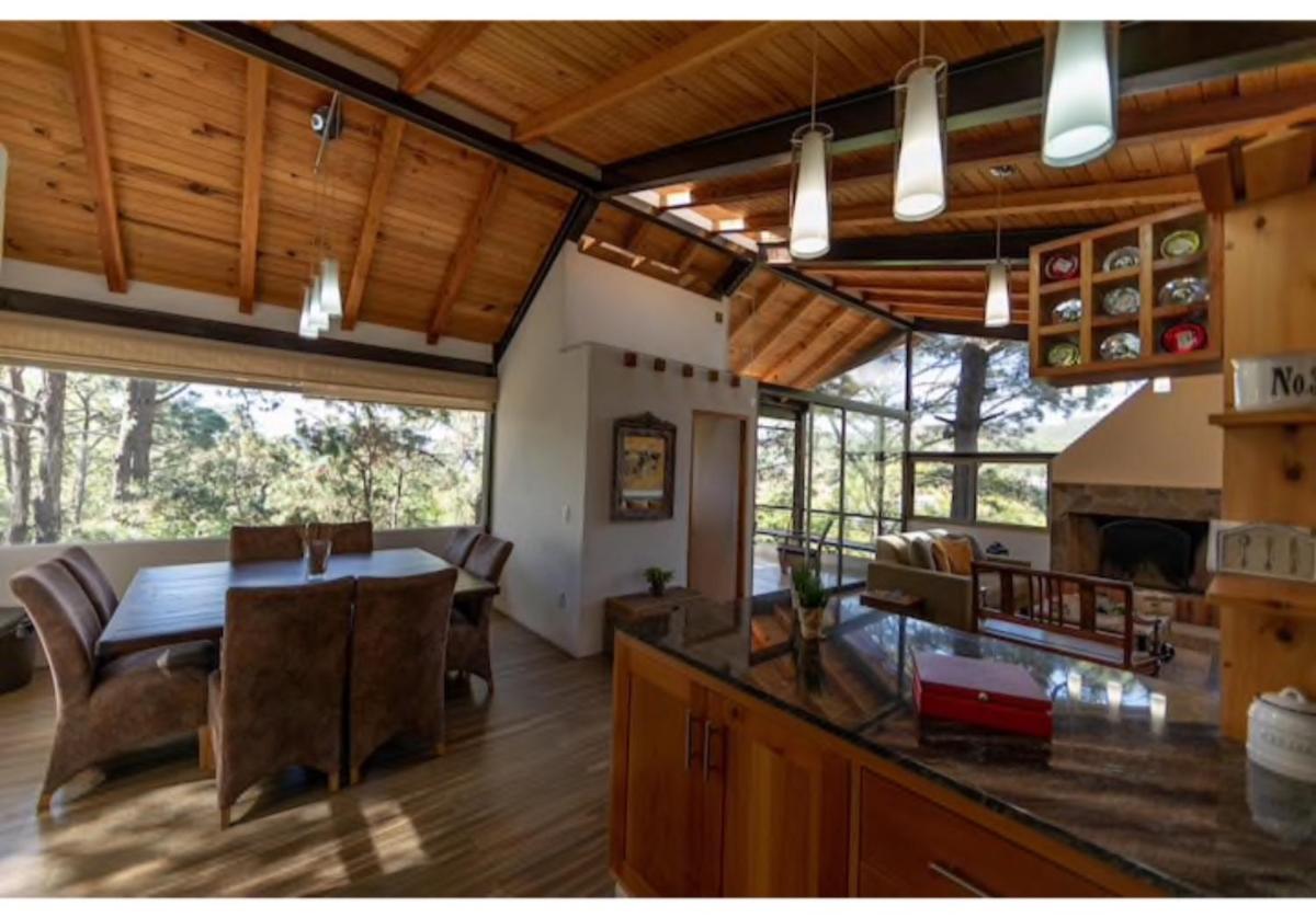 Suitetrails - Luxurious & Modern Cabin in the Woods with Jacuzzi - Valle 1