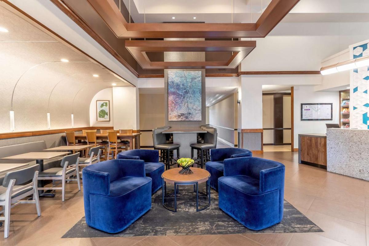 Hyatt Place Richmond Arboretum - Housity