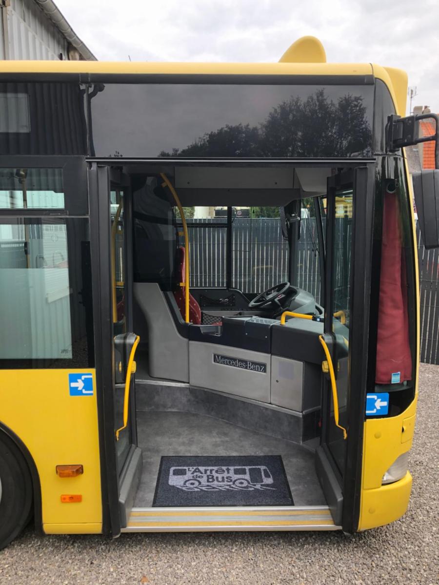 L Arrêt de Bus Insolite & SPA - Housity