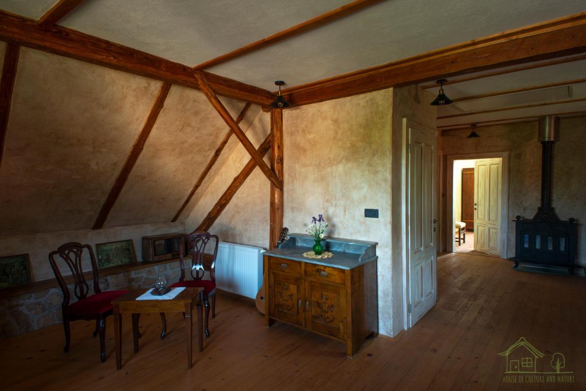 House of Culture and Nature - Hiša Kulture in Nature - Housity