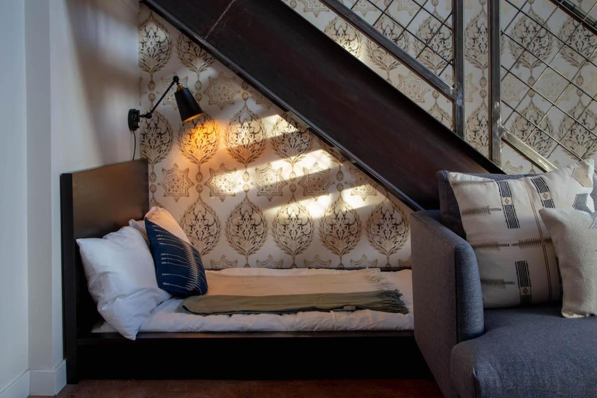 Congress Loft, Center City, Amazing Views - CONTACTLESS CHECK IN - Housity