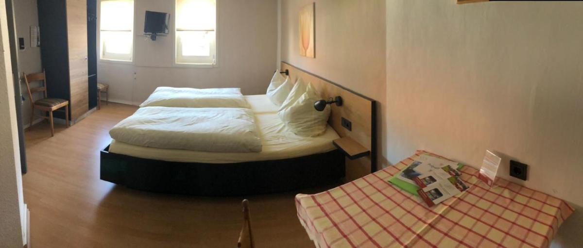 Landgasthof-Porta - Housity