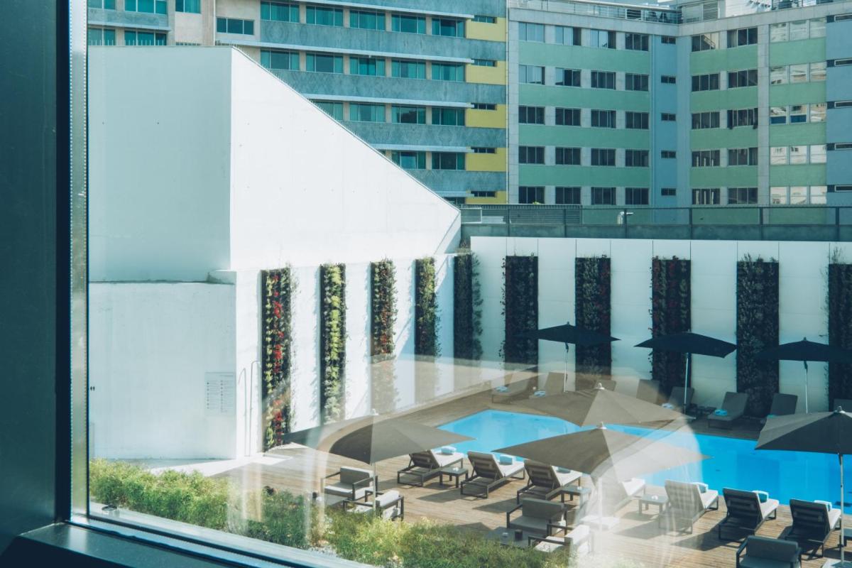 A piscina em ou perto de Iberostar Selection Lisboa