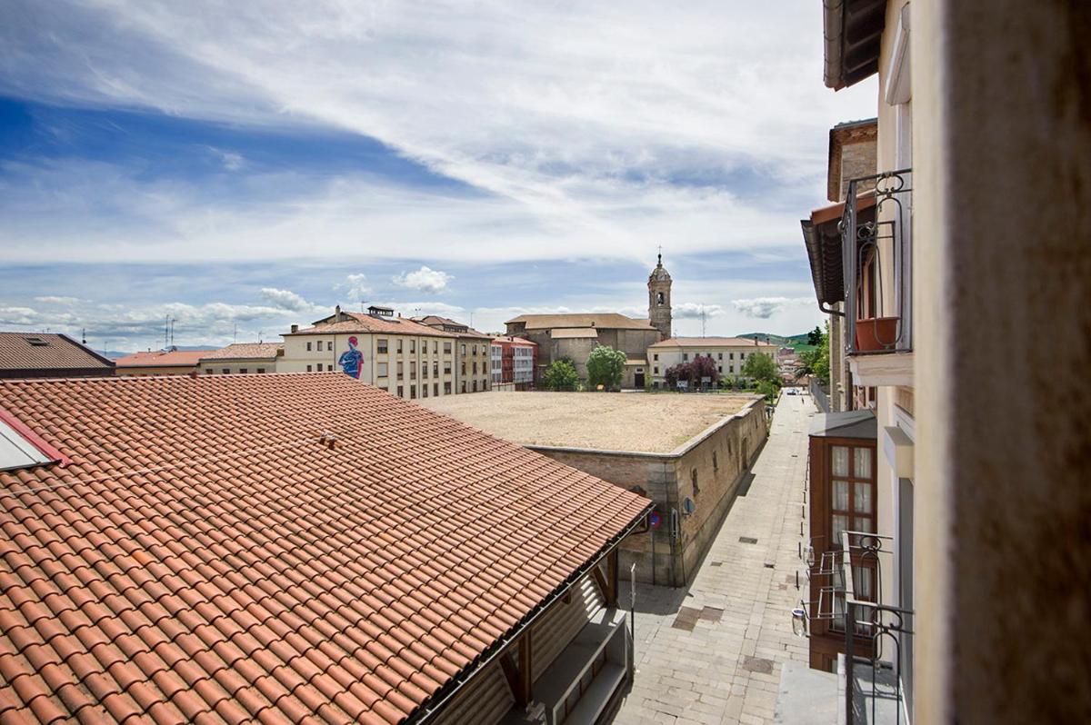 Estudios La Casa De Santa María - Housity