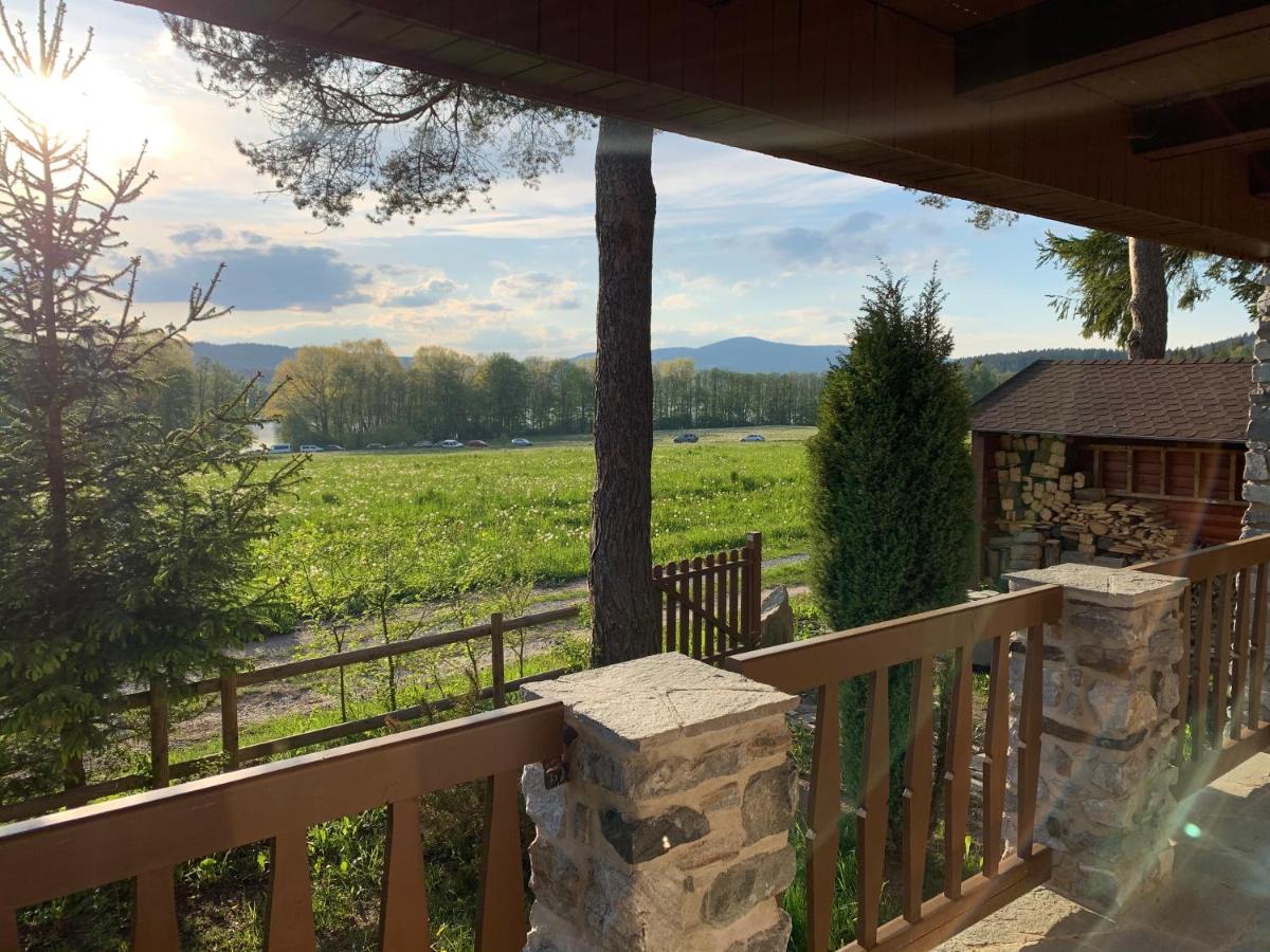 Lake House Ladislava - Housity