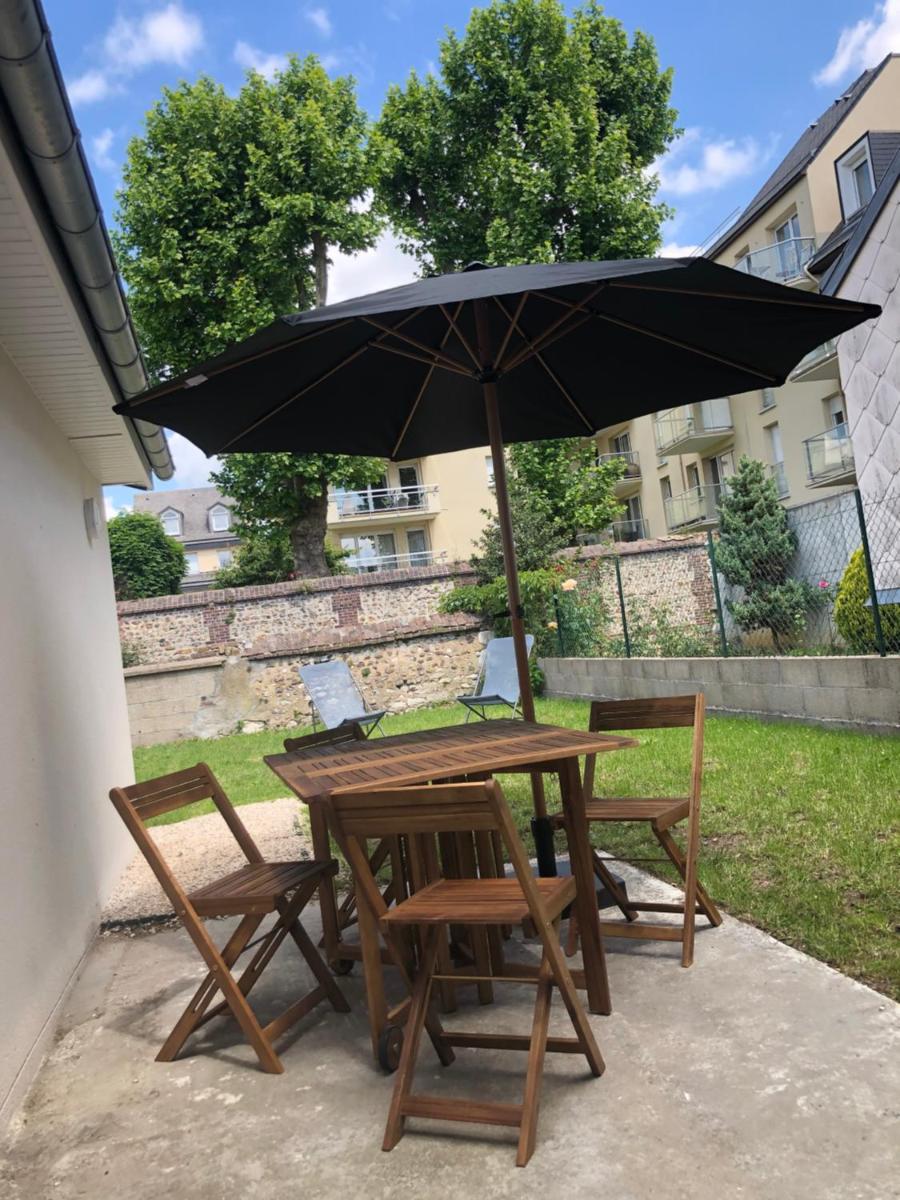 Le Nid Douillet : Superbe Appartement + Jardin privatif - Housity
