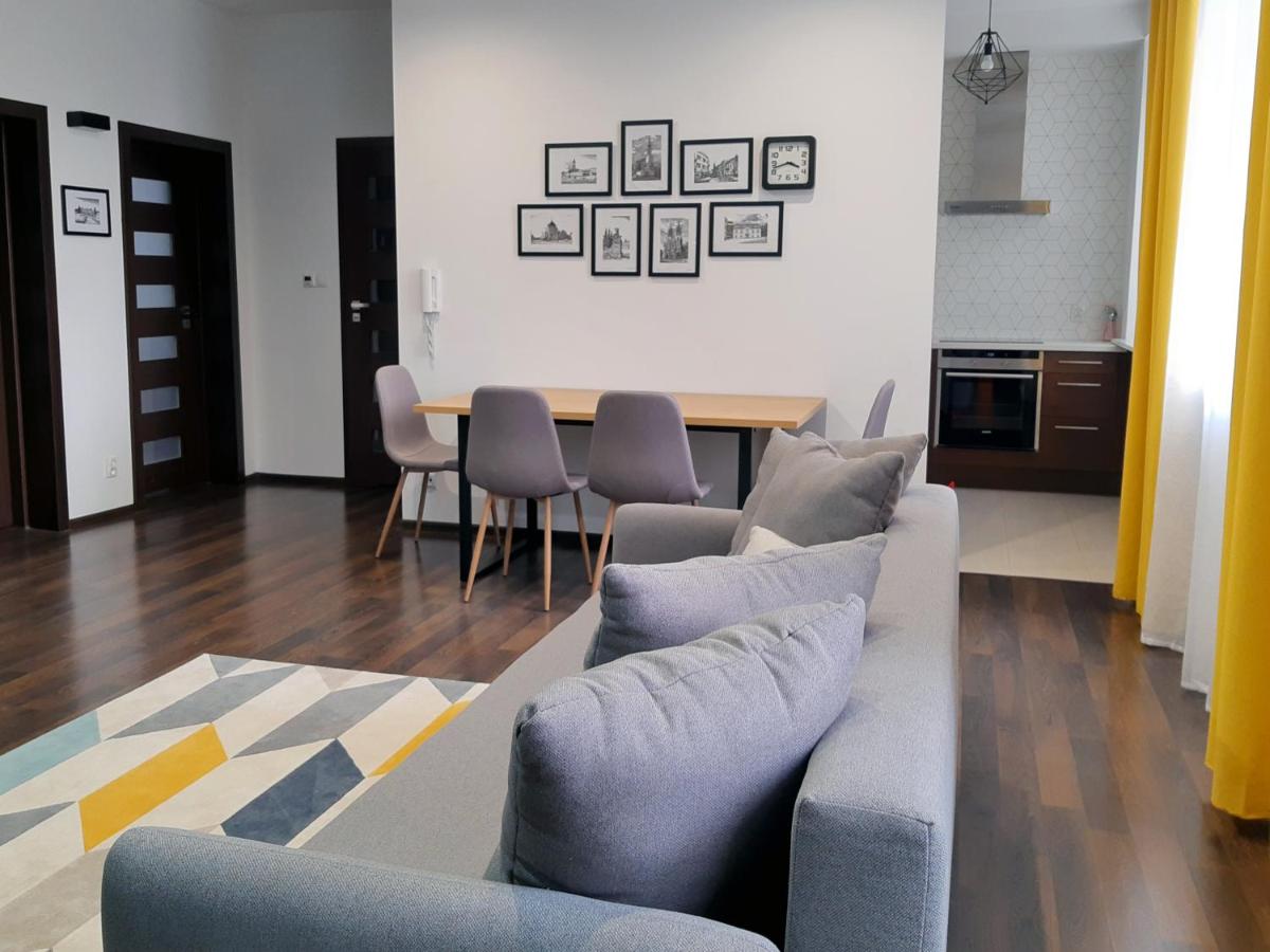 Emerald Apartament - Housity
