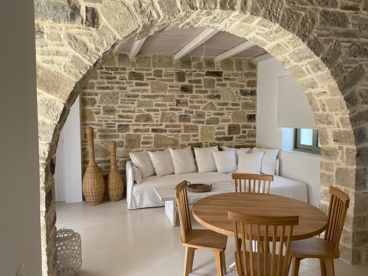 LAINI LUXURY SUITES - Housity