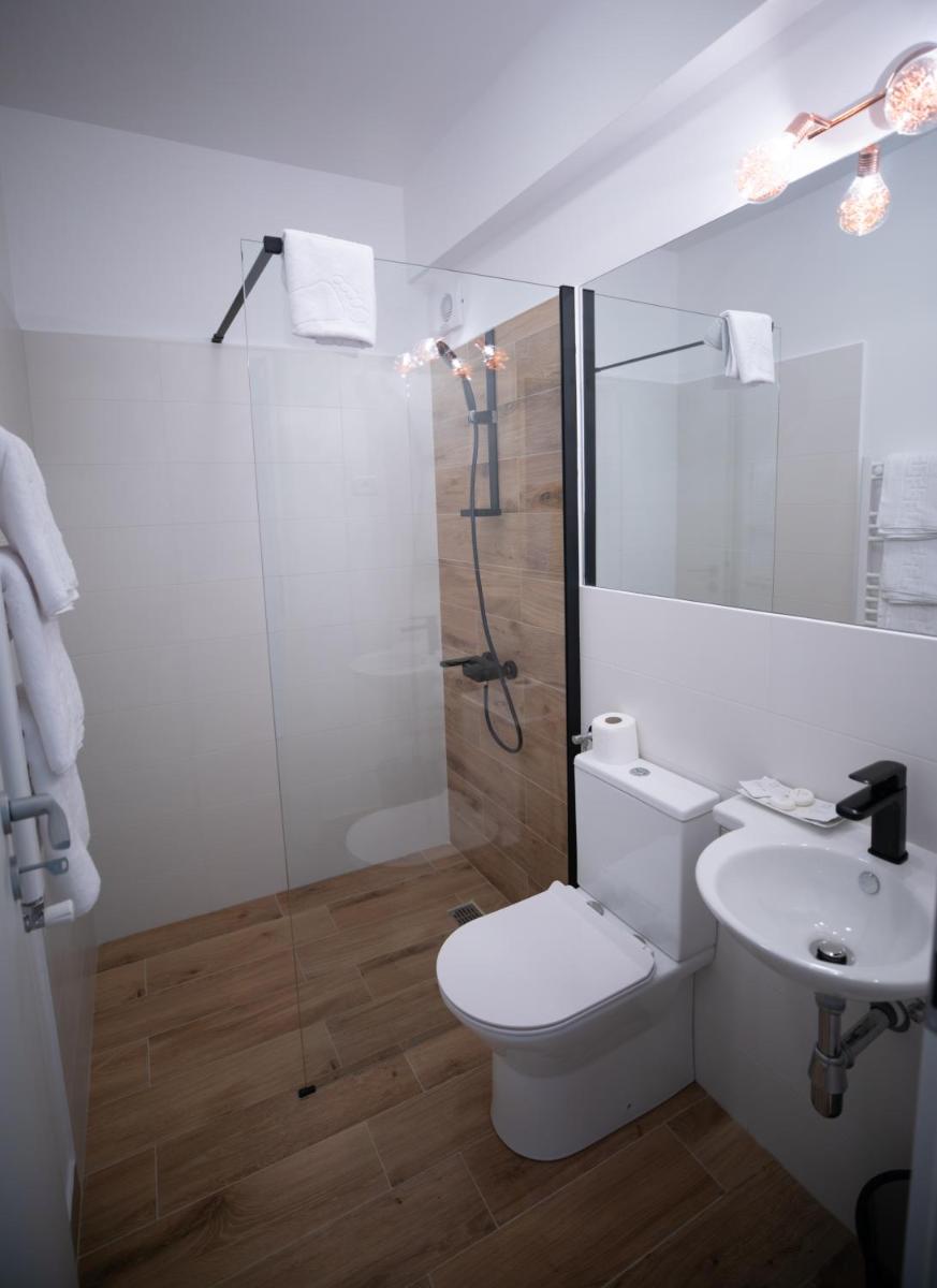 Urban 7 Residence - Housity
