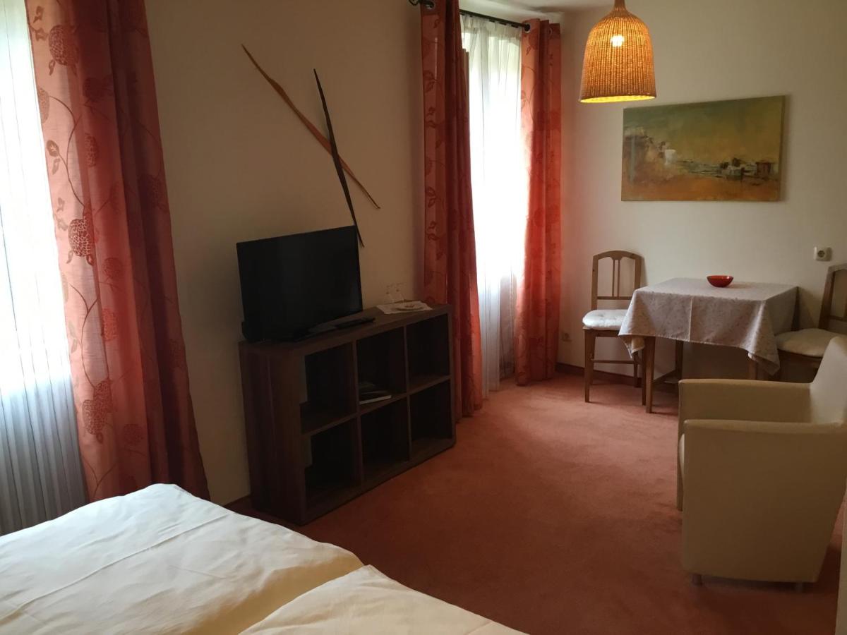 Pension Altes Rathaus - Housity