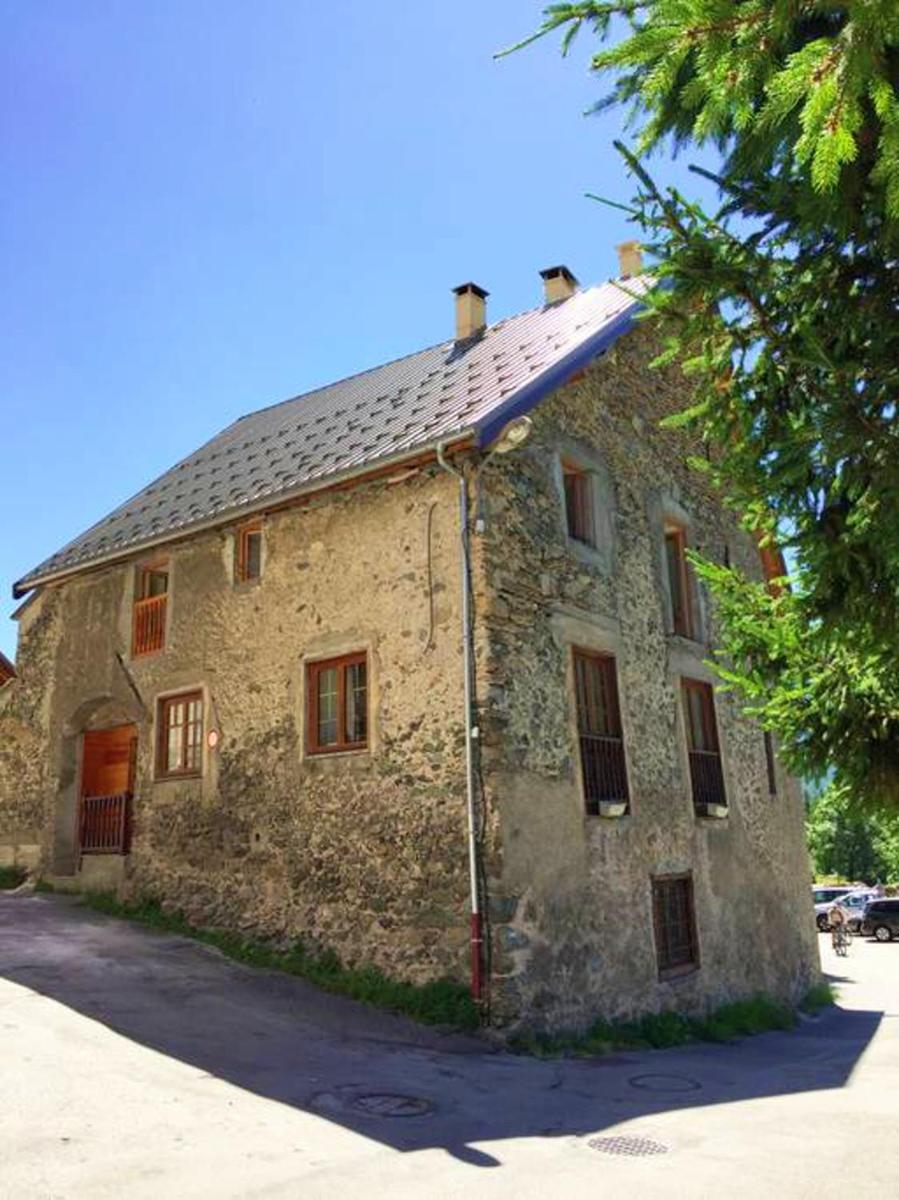 Appartement moderne avec vue sur montagnes Le Monetier les Bains - Housity