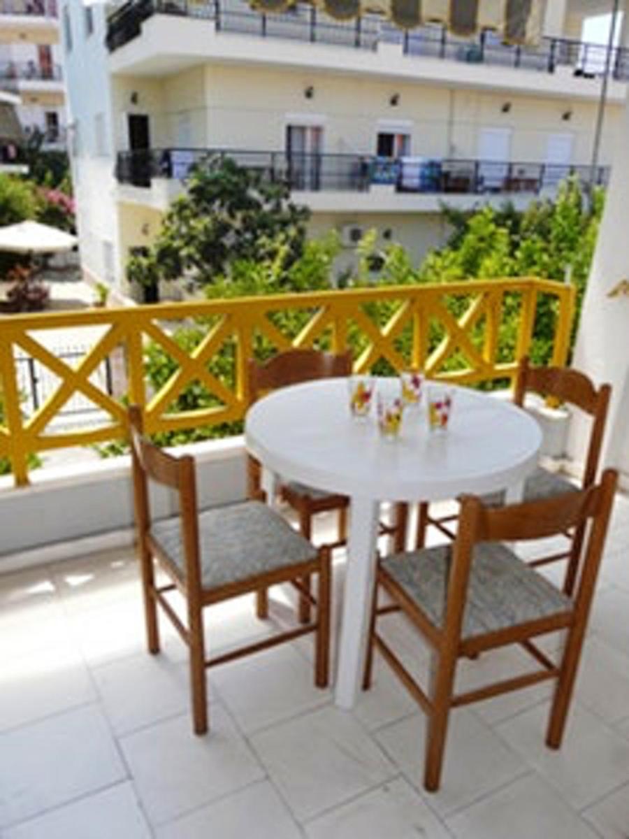 Charming Apartment in Chaniotis with Sea View 60 m² - Housity
