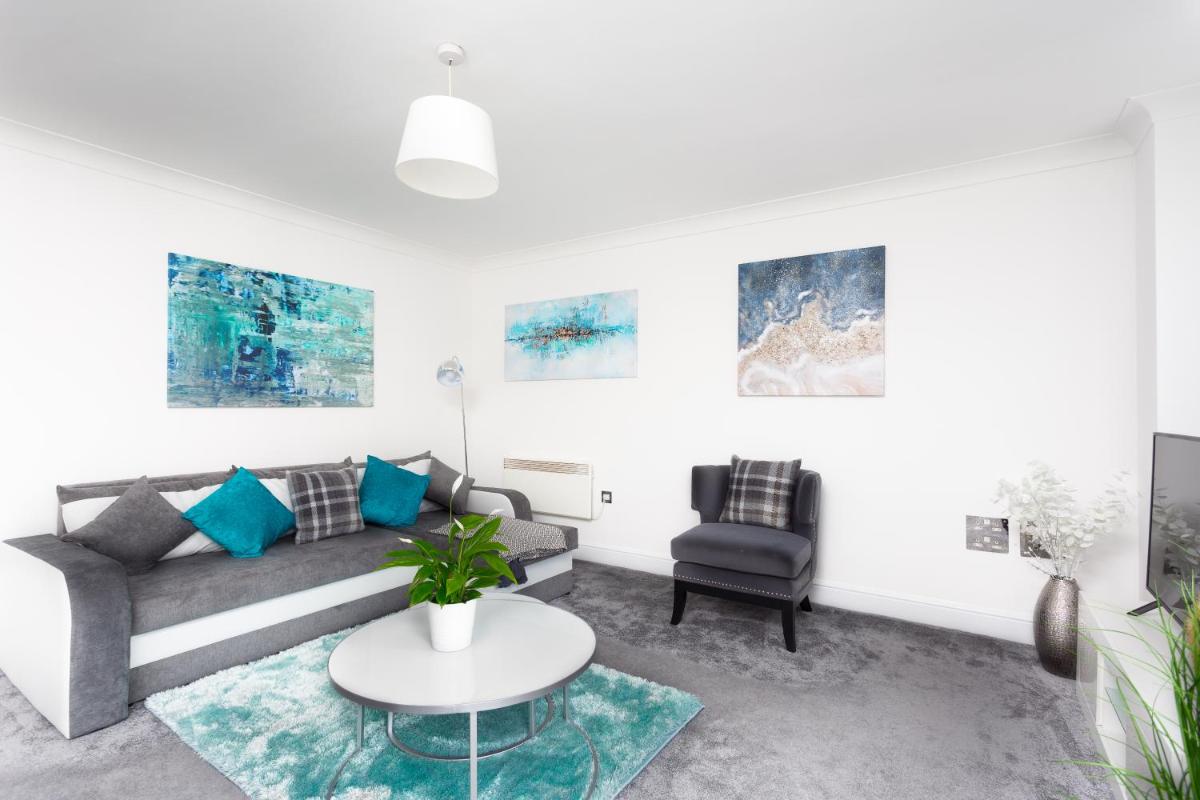 Absolute Stays at The Qube -Utilita-City Center-The Rep-ICC-NIA-Edgbaston Cricket-Free WIFI- Contractors-Sealife-BrindleyPlace - Housity