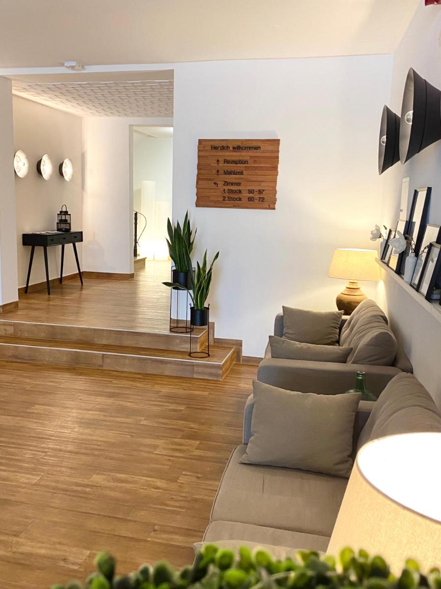 Hotel Deutsches Haus - Housity
