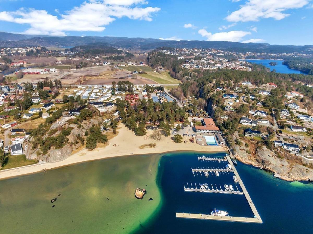 Åros Beach in Kristiansand House with 4 bedrooms - Housity