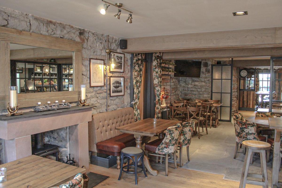 The Pooley Bridge Inn - Housity