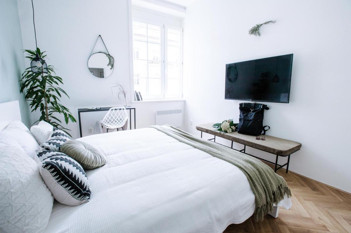 Orange Glow Boutique Apartments #47 by Goodnite cz - City - Housity