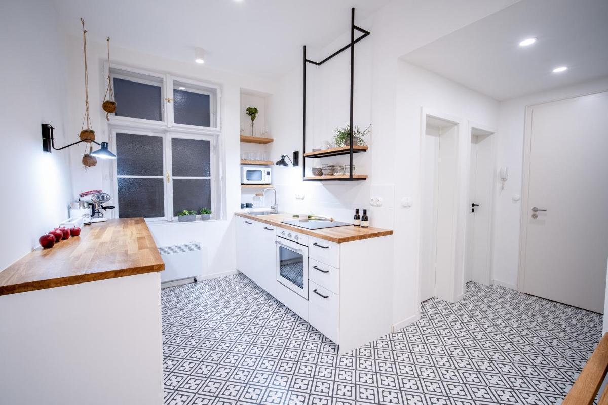 Orange Glow Boutique Apartments #47 by Goodnite cz - City - Housity