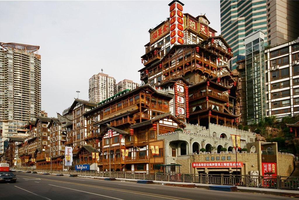 Suitetrails - 7Days Premium Chongqing Jiefangbei Pedestrian Street Branch