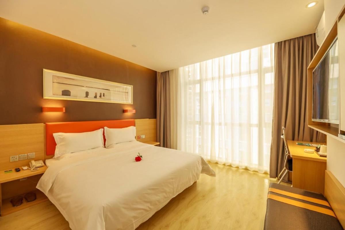 7Days Premium Chengdu East Railway Station Subway Station Branch - Housity