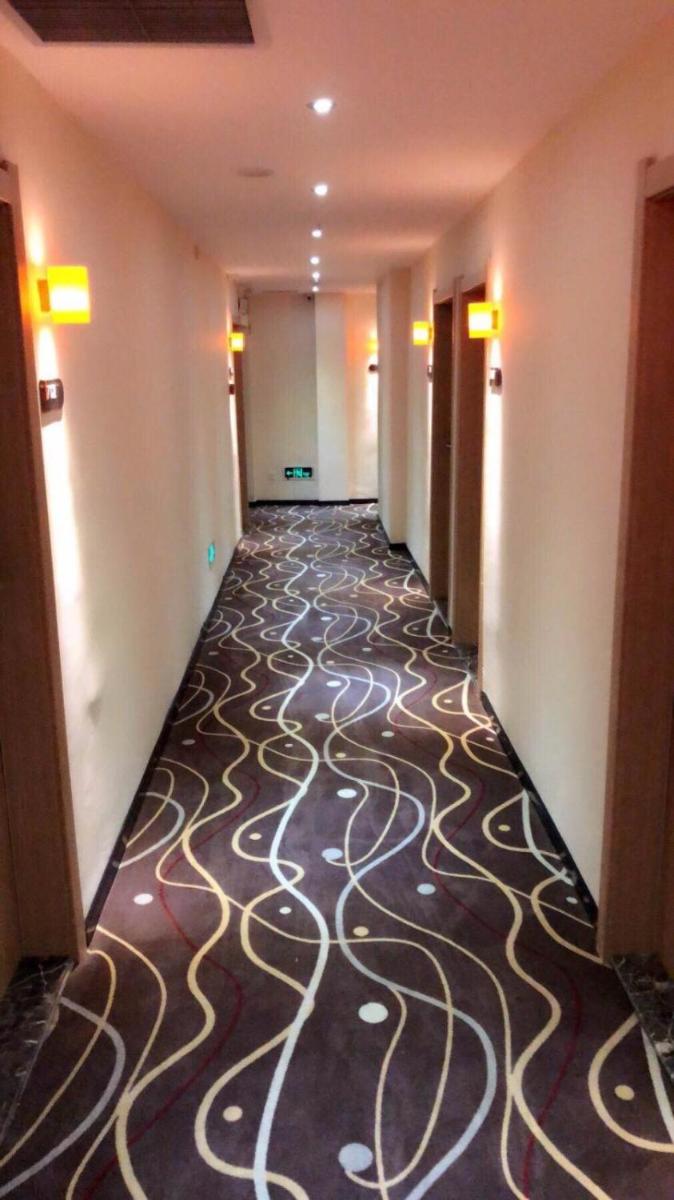 7Days Premium Yichang CBD Business Center Branch - Housity