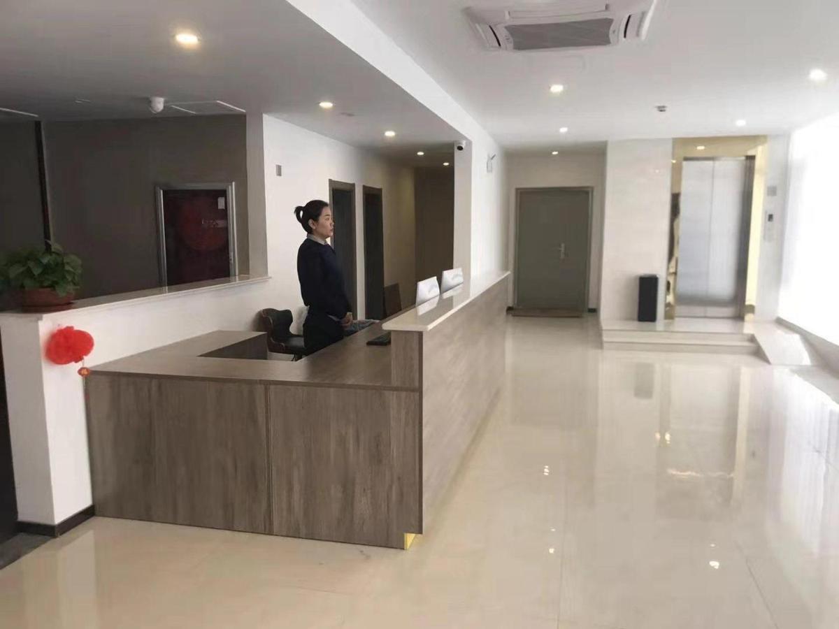 7Days Premium Zibo Zhoucun Zhoulong Road Furniture Market Branch - Housity