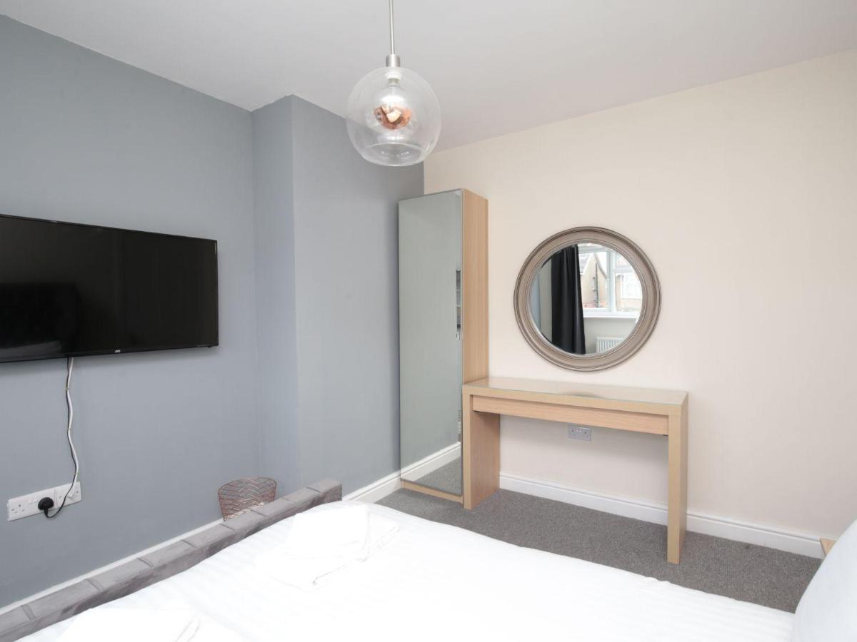 Stunning 3 Bed Oxford Home inc. Free Parking - Housity
