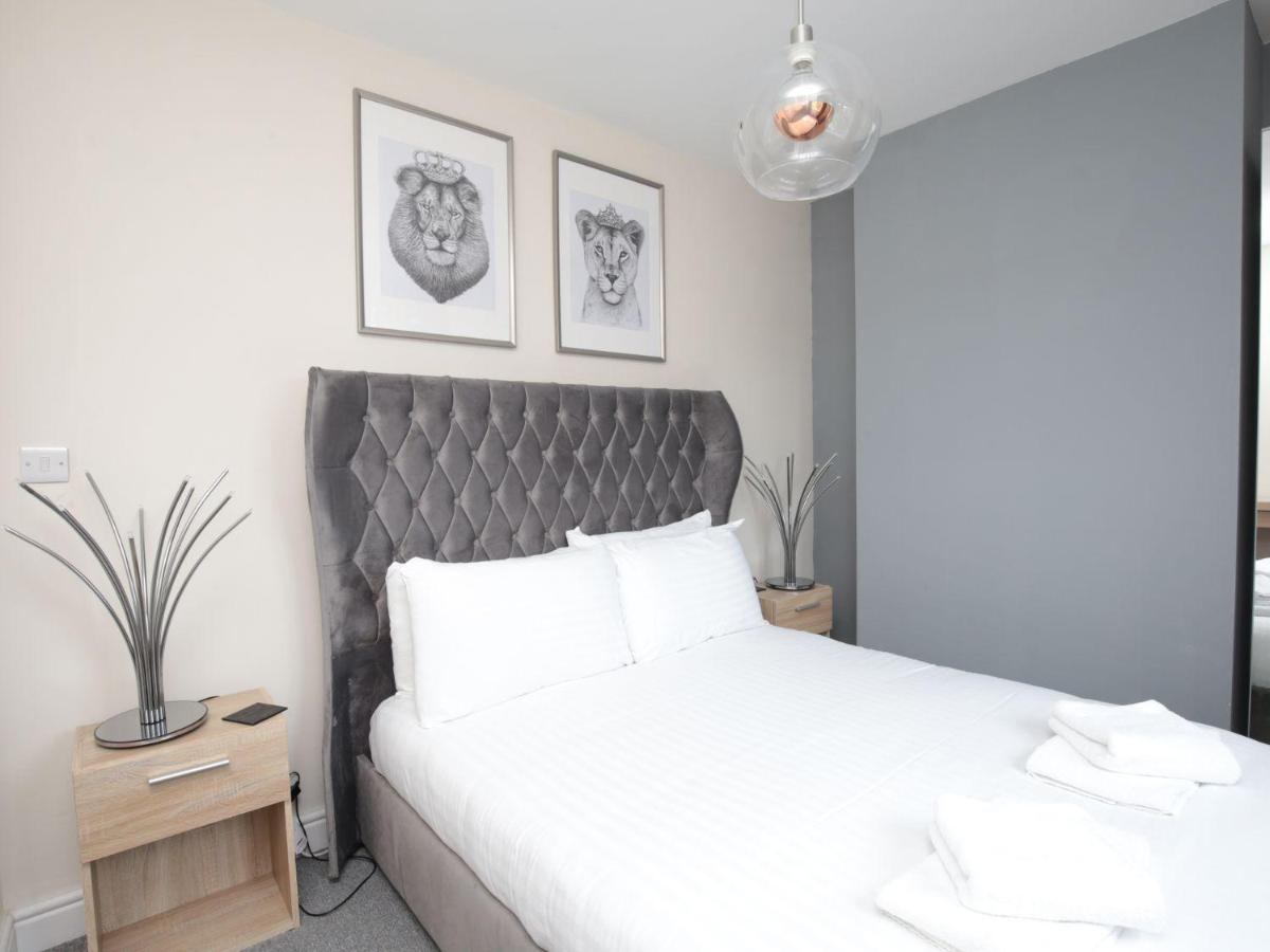 Stunning 3 Bed Oxford Home inc. Free Parking - Housity