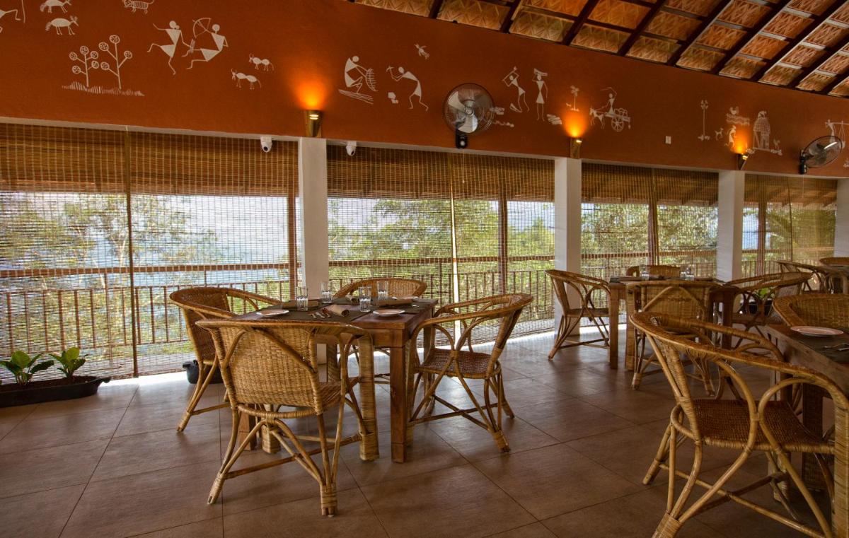 After the Rains - Rainforest Lodge - Housity