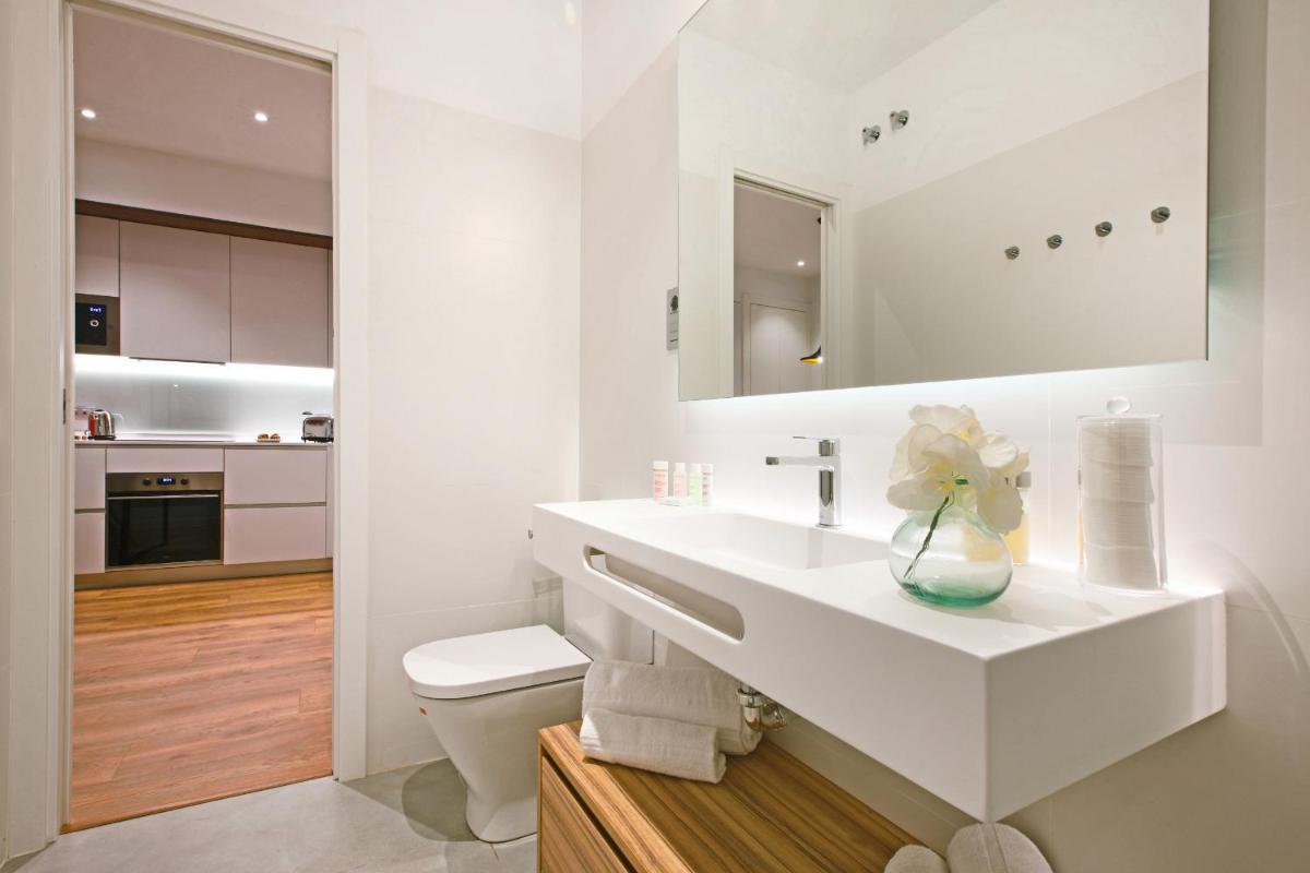 Tirso Boutique - Housity
