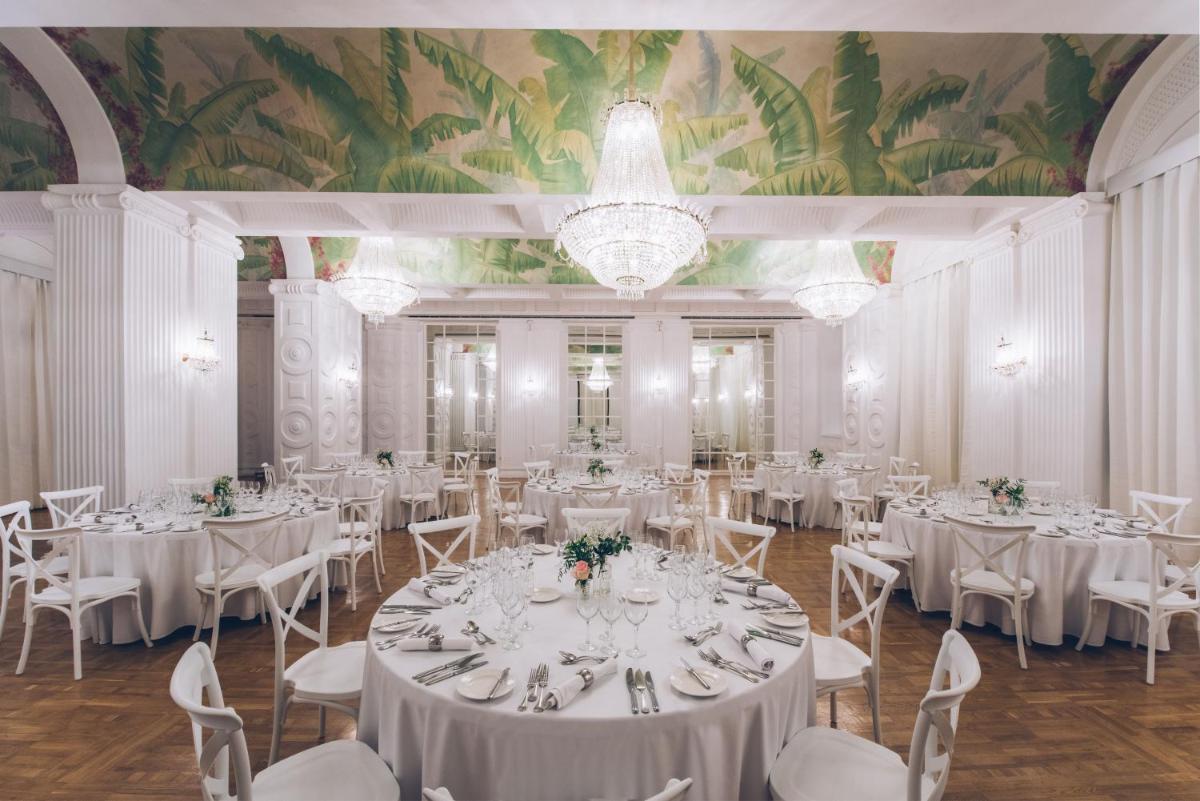 Un restaurante o sitio para comer en Iberostar Heritage Grand Mencey