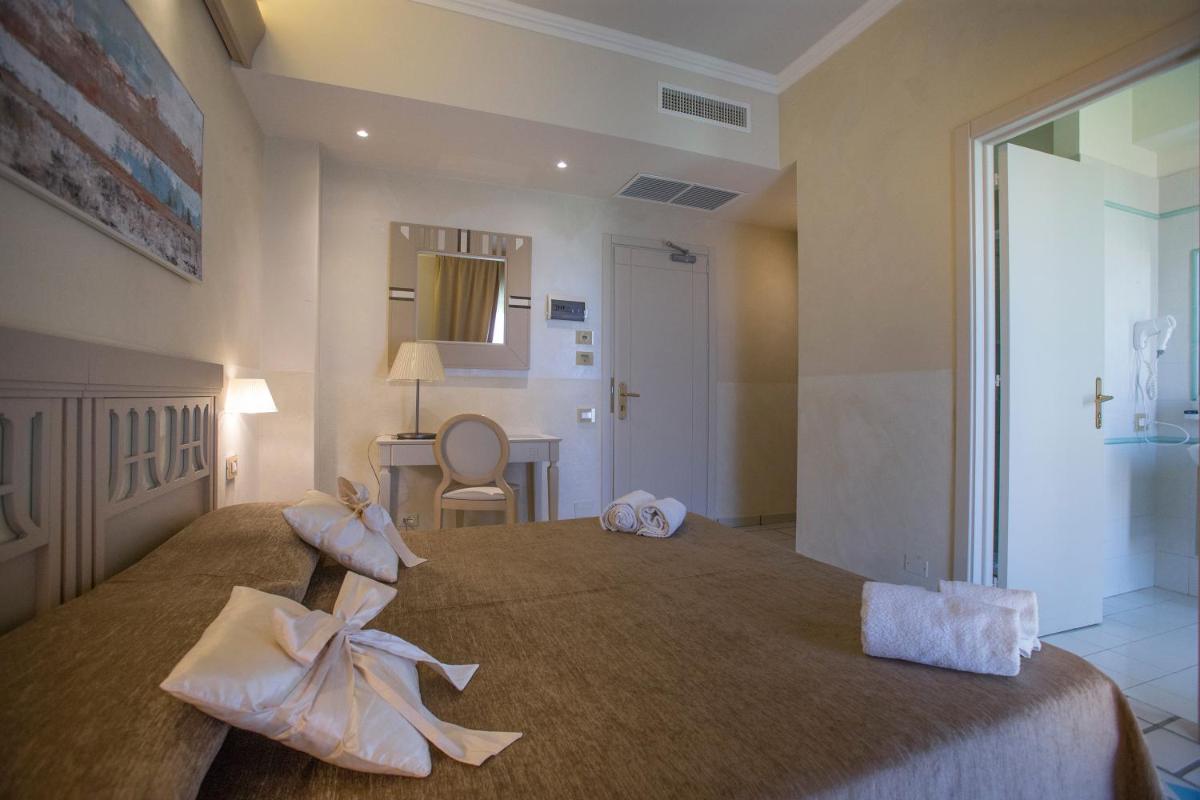 Hotel Hermitage - Housity