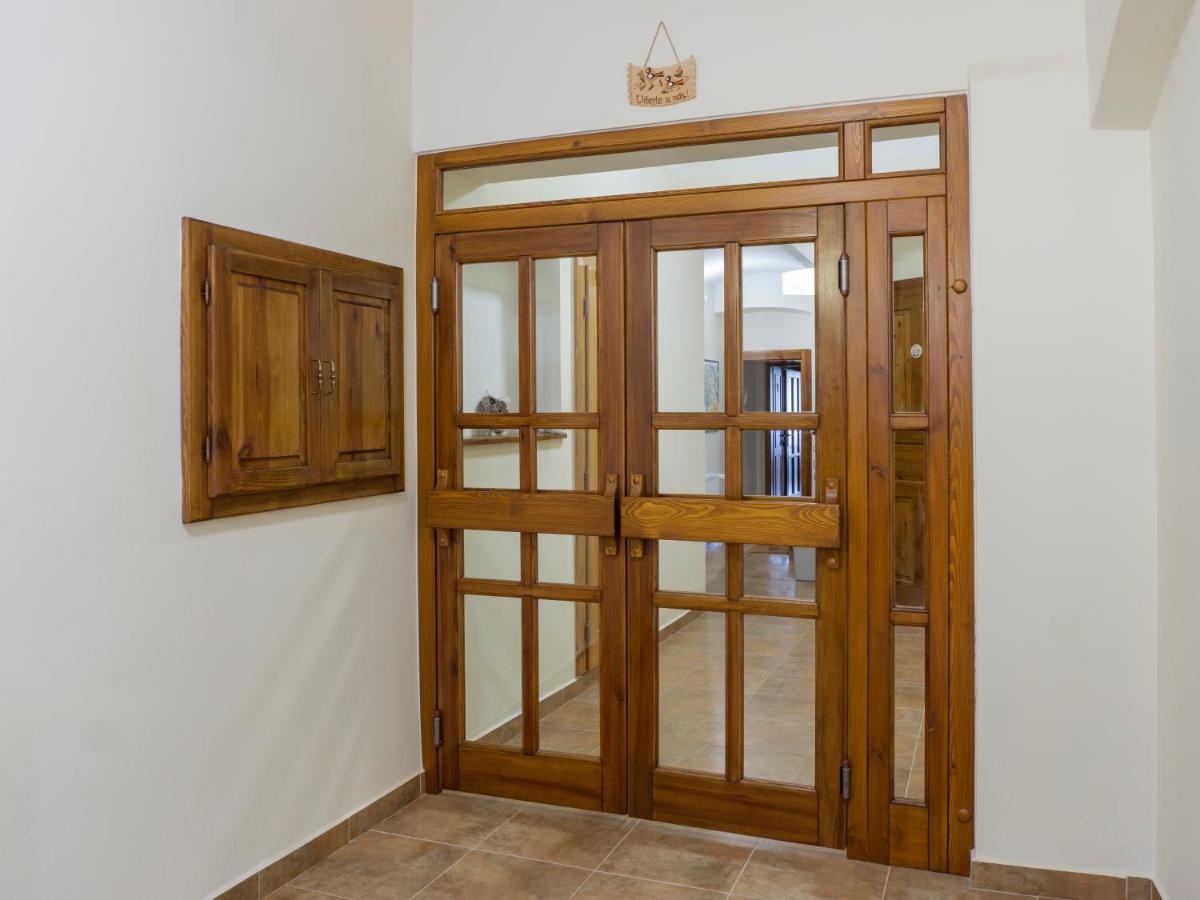 Penzion Růže - Housity