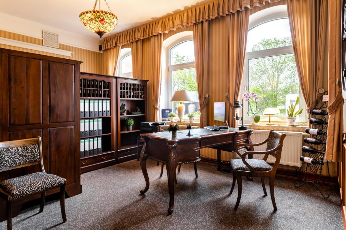 Hotel & Restaurant Villa Ulmenhof - Housity