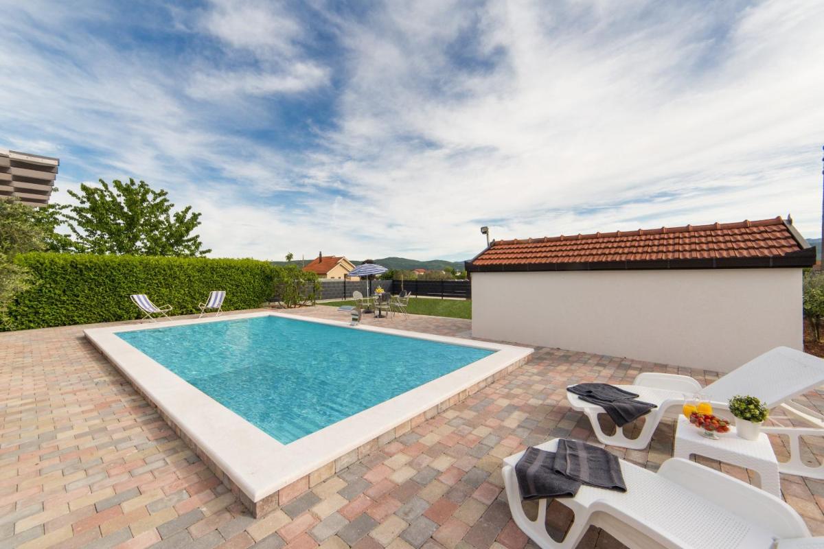 Holiday House Villa Maca - Housity