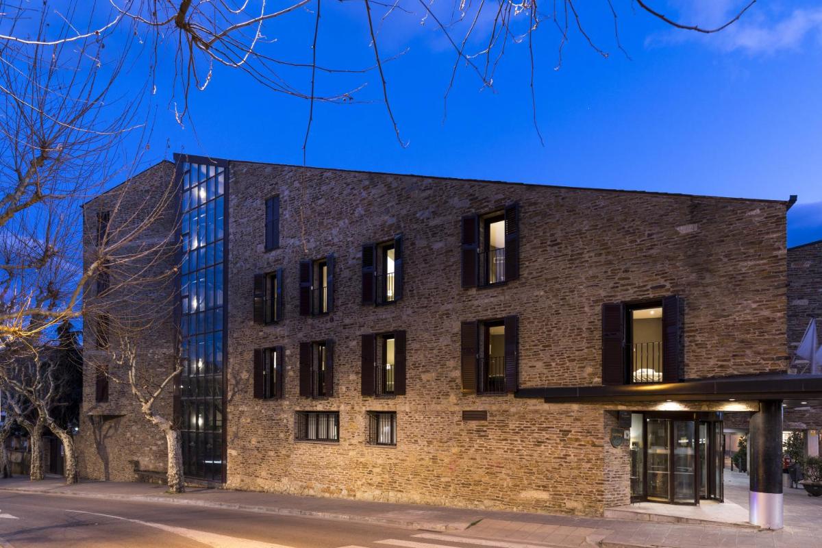 Parador De La Seu D'urgell - Housity