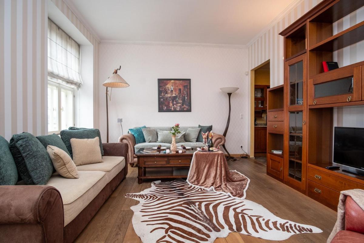Dream Stay - Main Square Apartment with Picturesque View - Hizvo