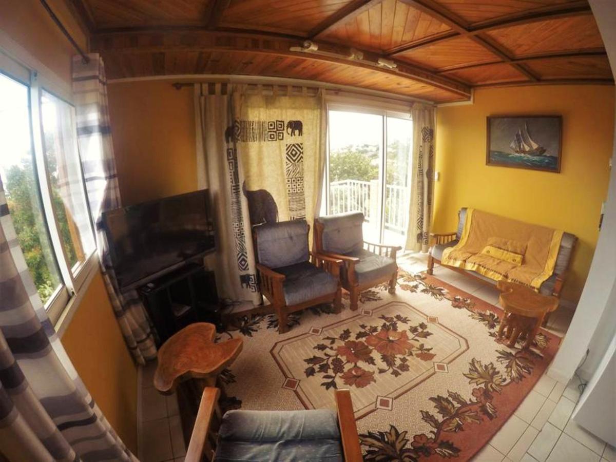 Appartement cosy au Tampon de 90 m² avec jardin relaxant - Housity