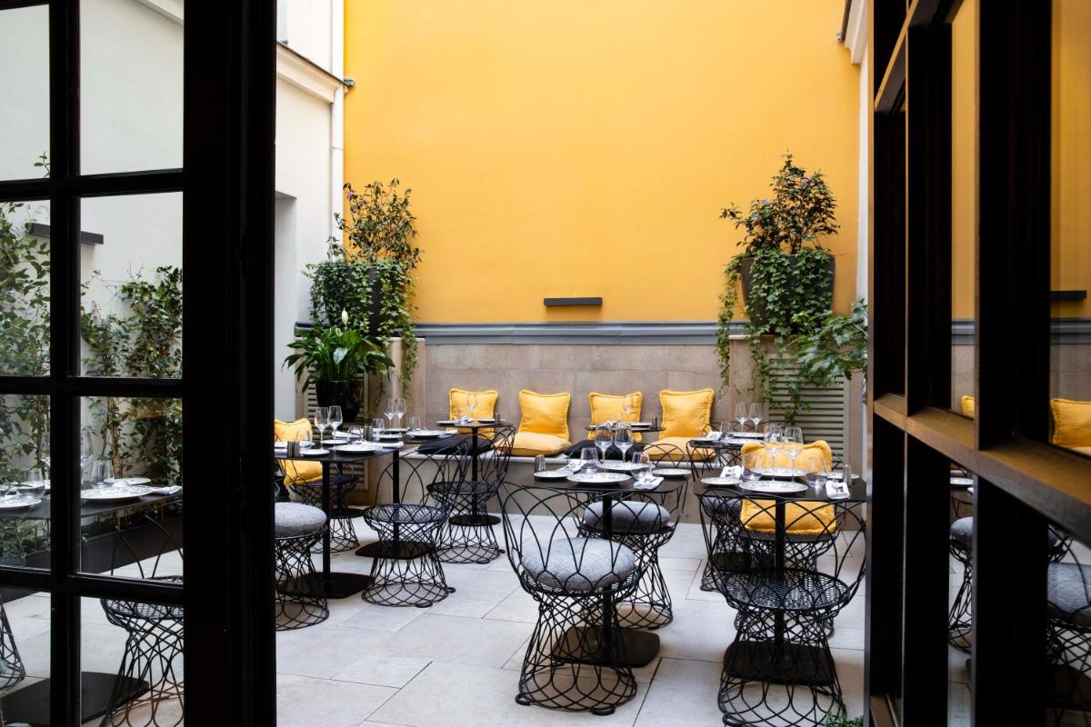 Coin salon dans l'établissement Le Damantin Hôtel & Spa