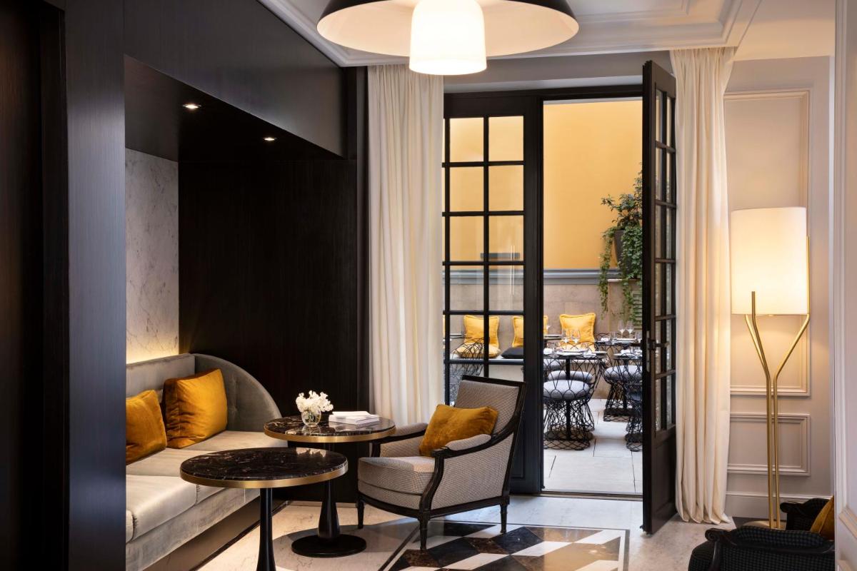 Coin salon dans l'établissement Le Damantin Hôtel & Spa
