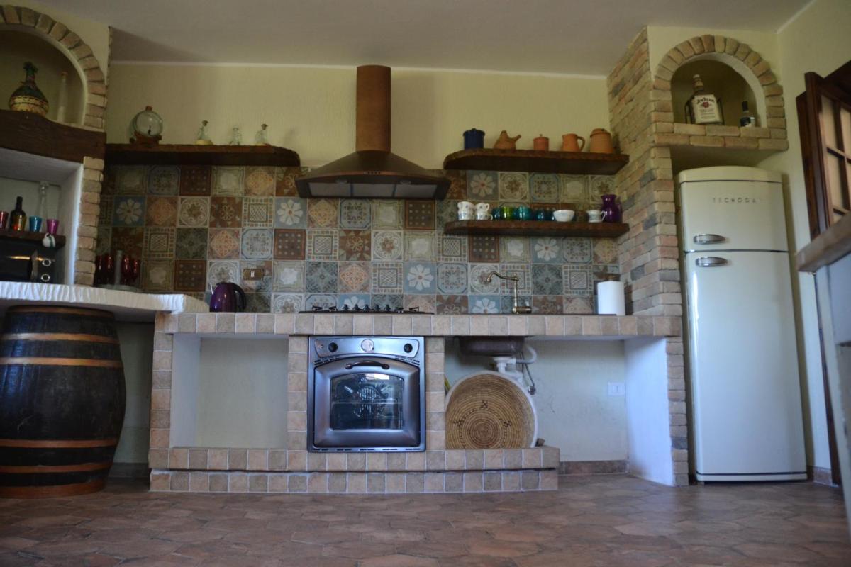 Suitetrails - Casa vacanze Villa Nord Sardegna Sassari - House vacation apartment North Sardinia Holidays - house to rent in Sassari