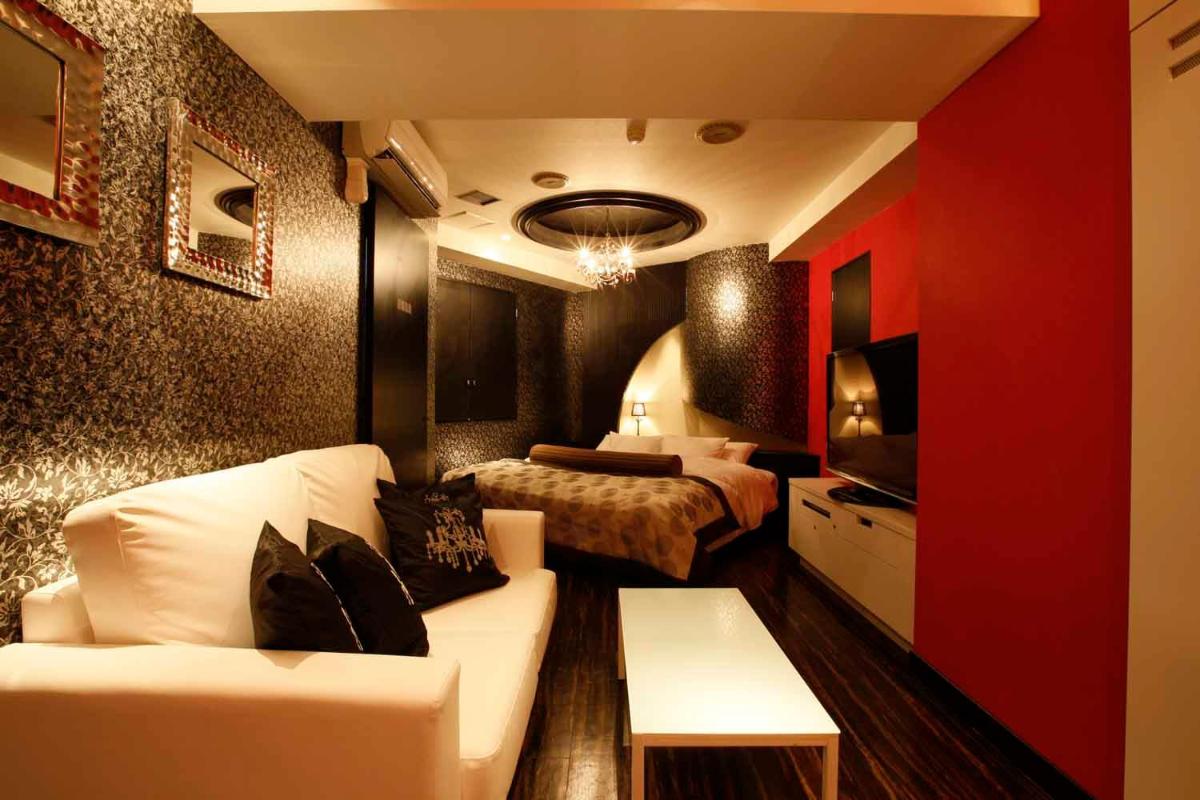 Hotel VARKIN - Housity