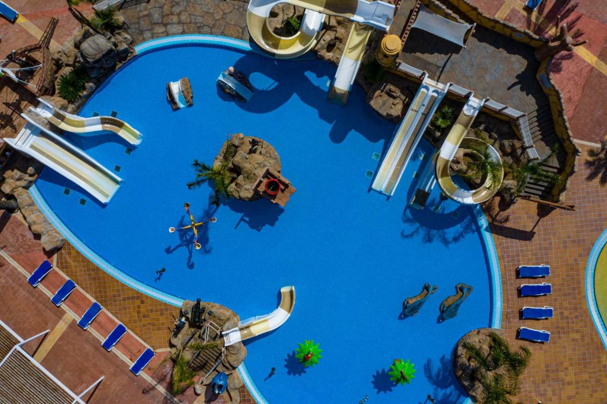 Piscina en o cerca de Aparthotel Costa Encantada
